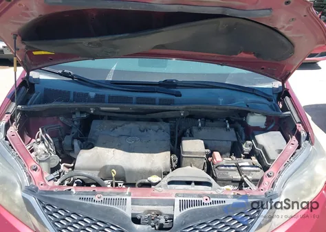 2014 Toyota Sienna Se 8 Passenger z USA, uszkodzony, nr VIN 5TDXK3DC2ES425609